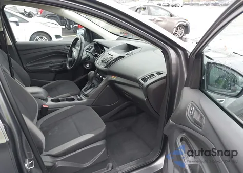 2013 Ford Escape S из США, поврежденный, VIN 1FMCU0F75DUA84204